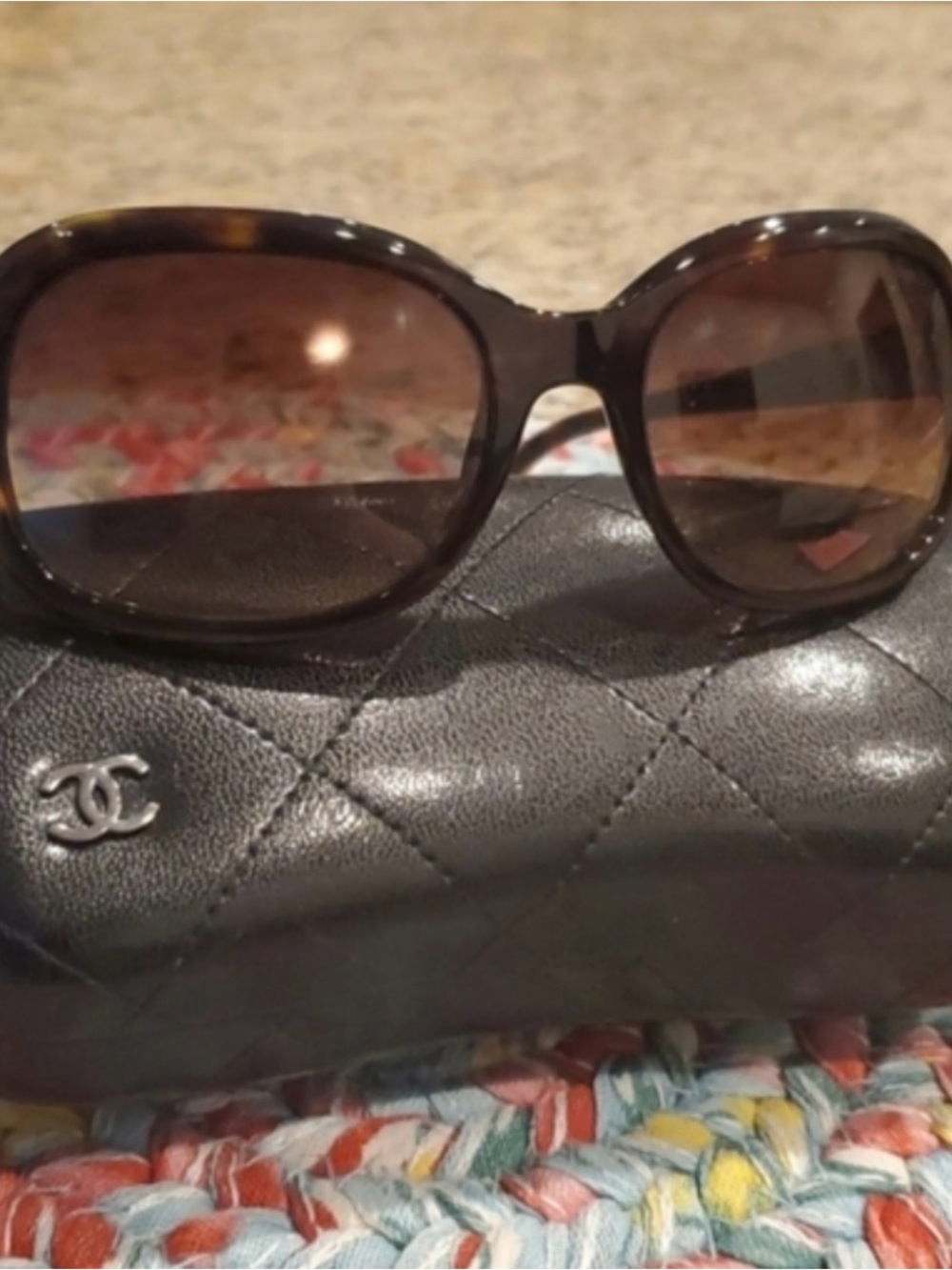CHANEL Tortoiseshell Oval Sunglasses with Brown Gradient Lenses - Picture 3 of 5